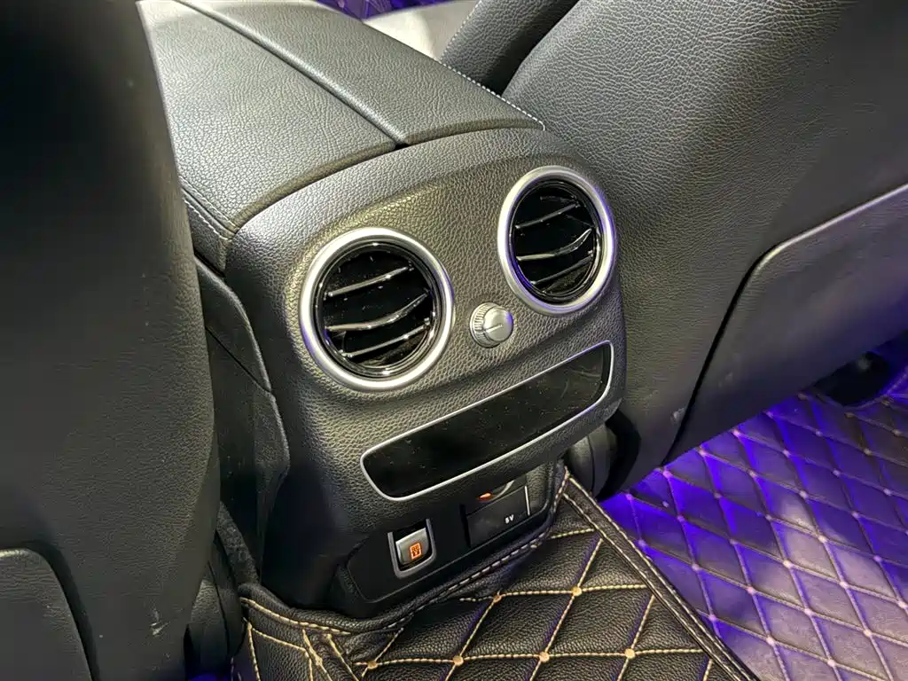 Mercedes-Benz C-Class 2020 — фото 17