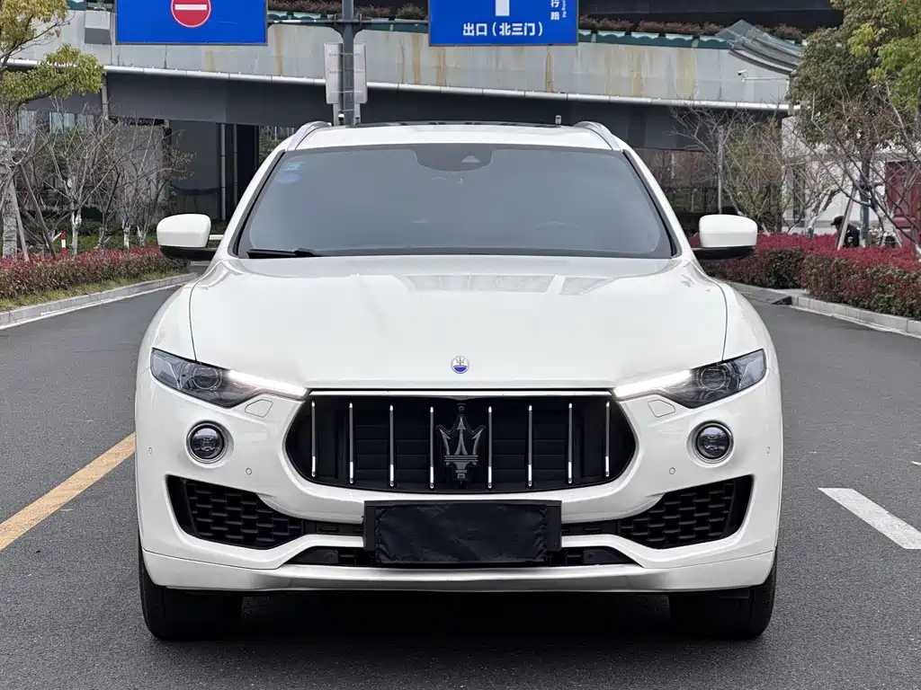 Maserati Levante 2017 — фото 2