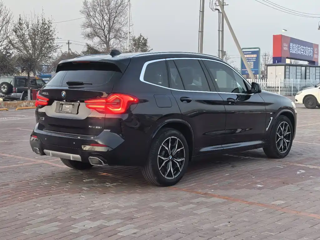 BMW X3 2022 — фото 4