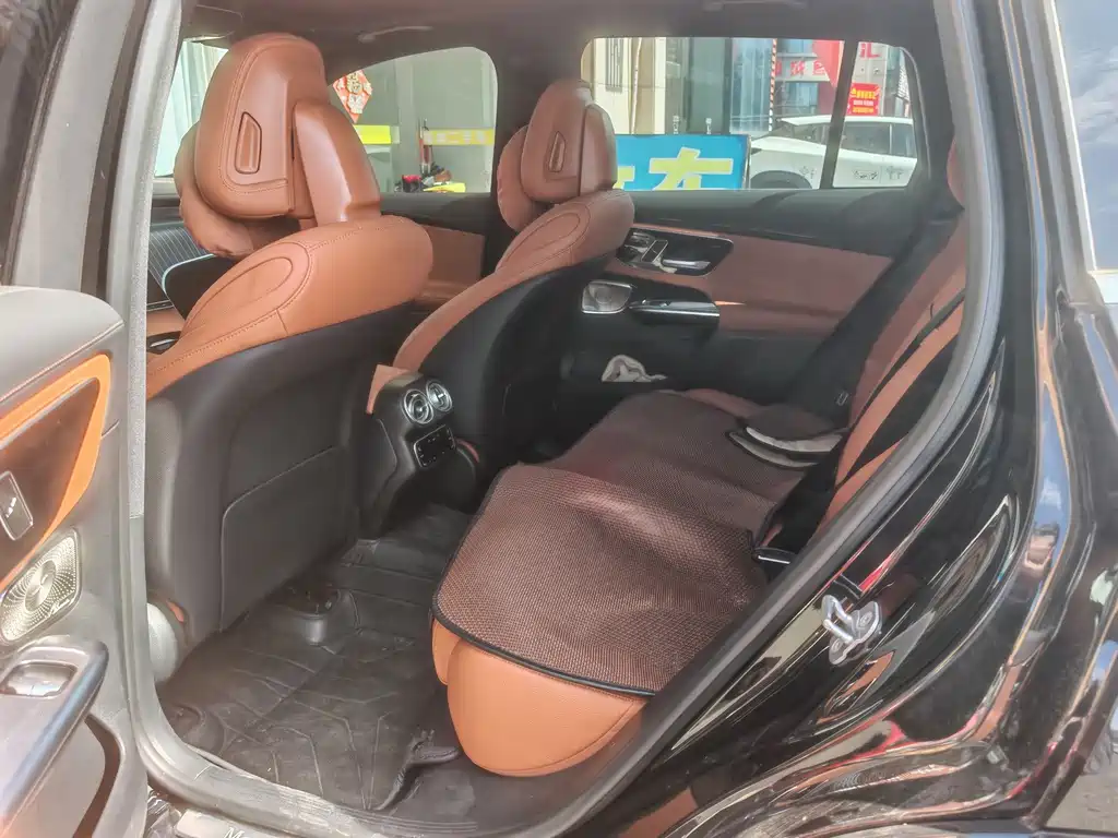 Mercedes-Benz GLC 2024