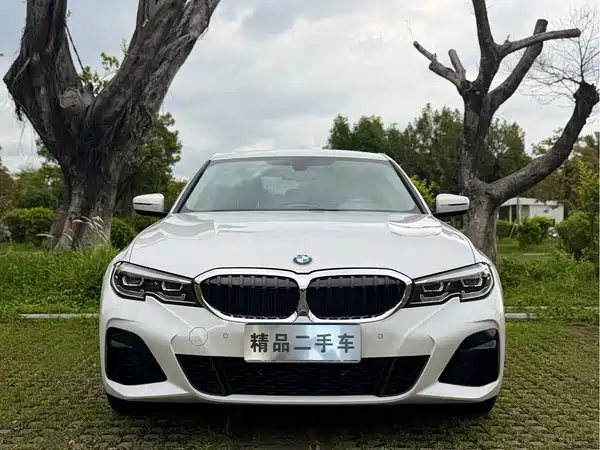 BMW 3 Series 2021