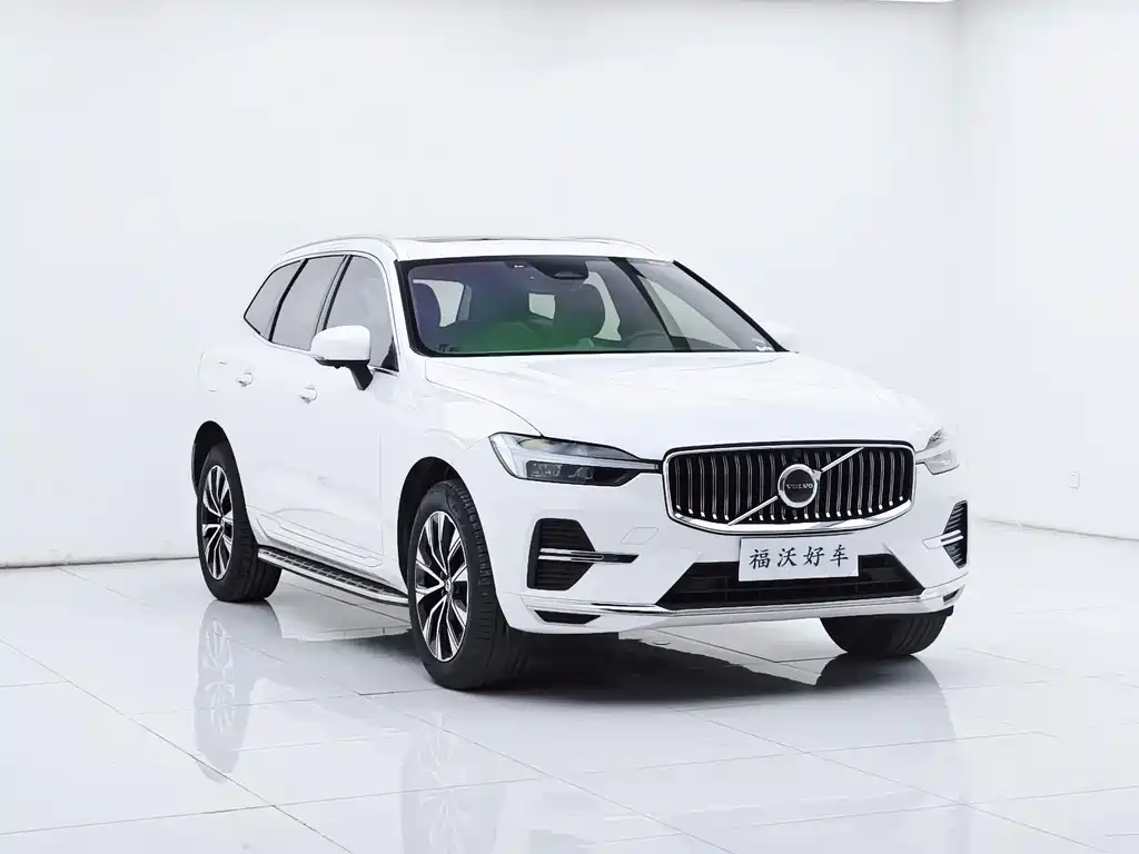 Volvo XC60 2023 — фото 3