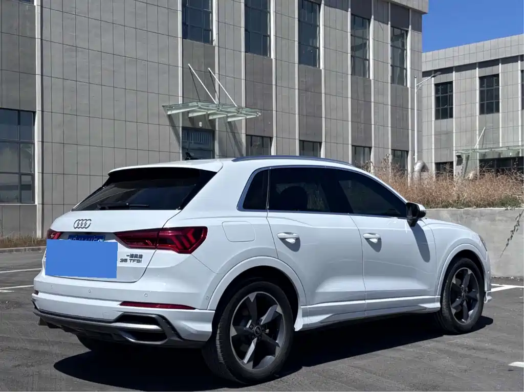 Audi Q3 2022 — фото 5