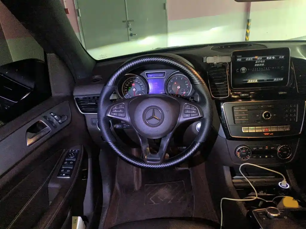 Mercedes-Benz GLE 2016