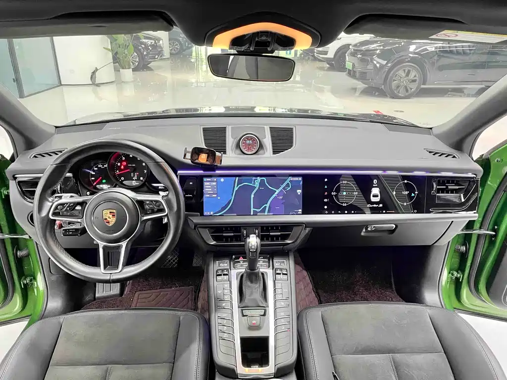 Porsche Macan 2020 — фото 15