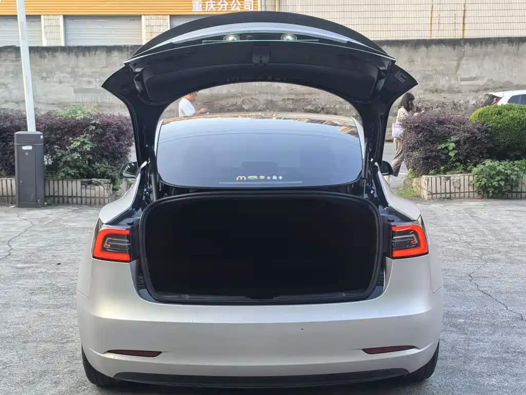 Tesla Model 3 2022 — фото 5