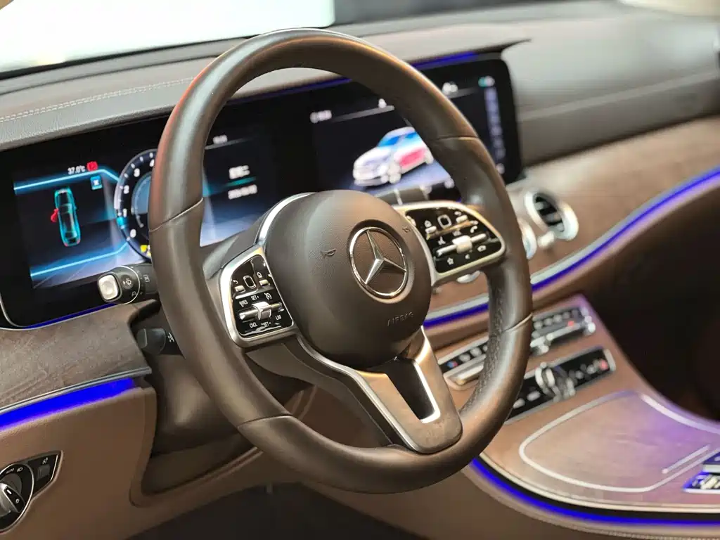 Mercedes-Benz E-Class 2020 — фото 7