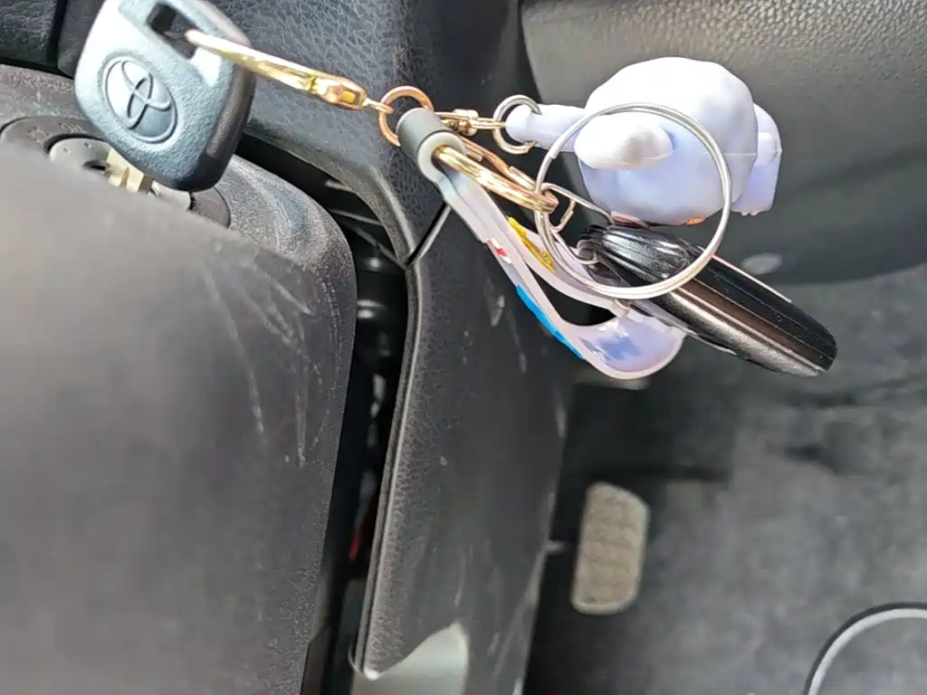 Toyota Yaris L 2020 — фото 9