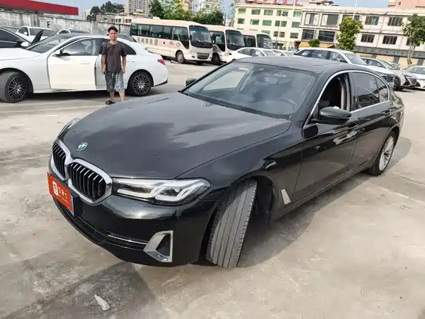 BMW 5 Series 2022
