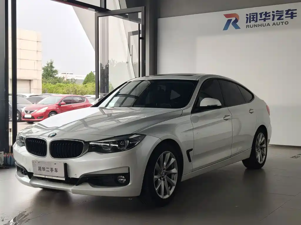 BMW 3 Series 2018 — фото 1