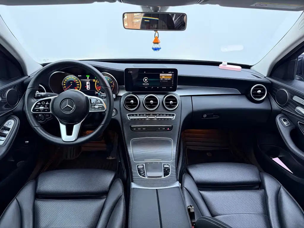 Mercedes-Benz C-Class 2019 — фото 6