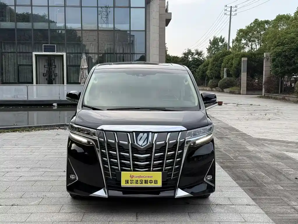 Toyota Alphard 2019 — фото 3
