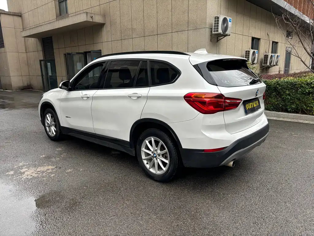 BMW X1 2018 — фото 17