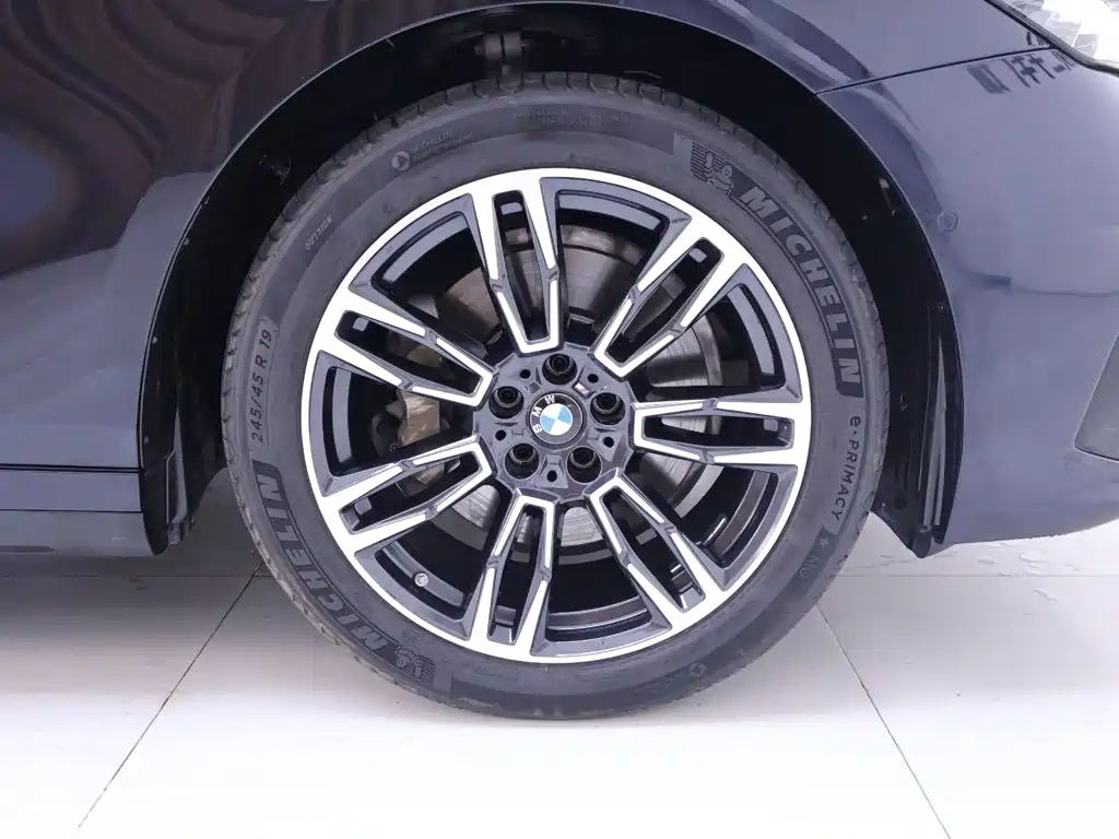 BMW 5 Series 2026