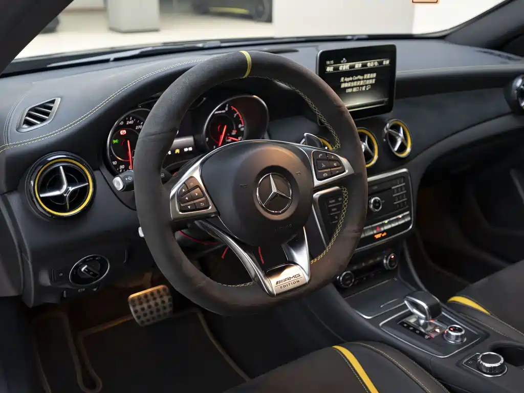 Mercedes-Benz A-Class AMG 2017 — фото 10