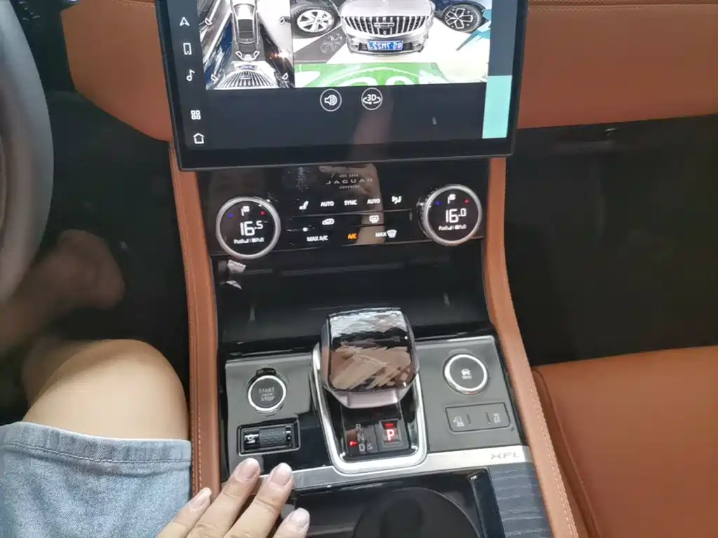 Jaguar XFL 2023 — фото 14