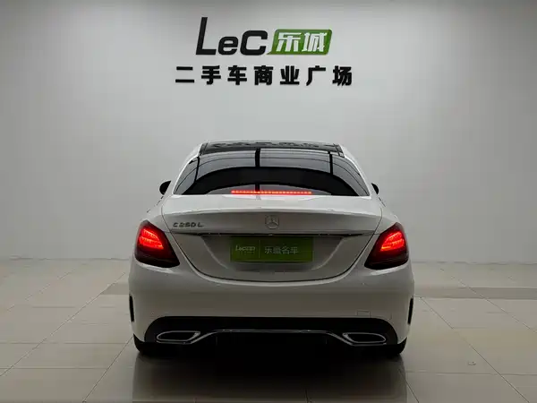 Mercedes-Benz C-Class 2021
