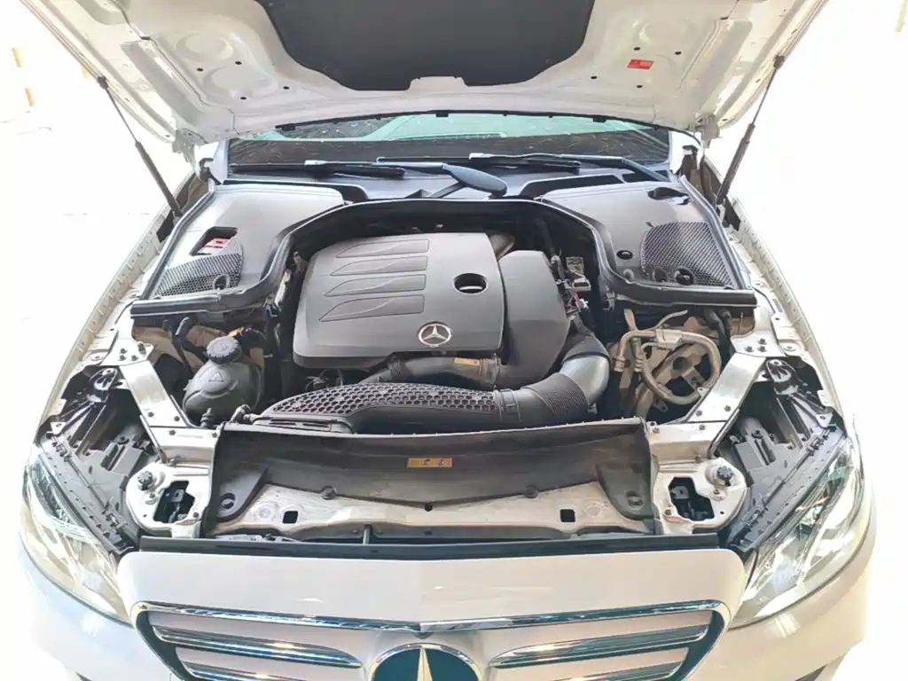 Mercedes-Benz E-Class 2020 — фото 20