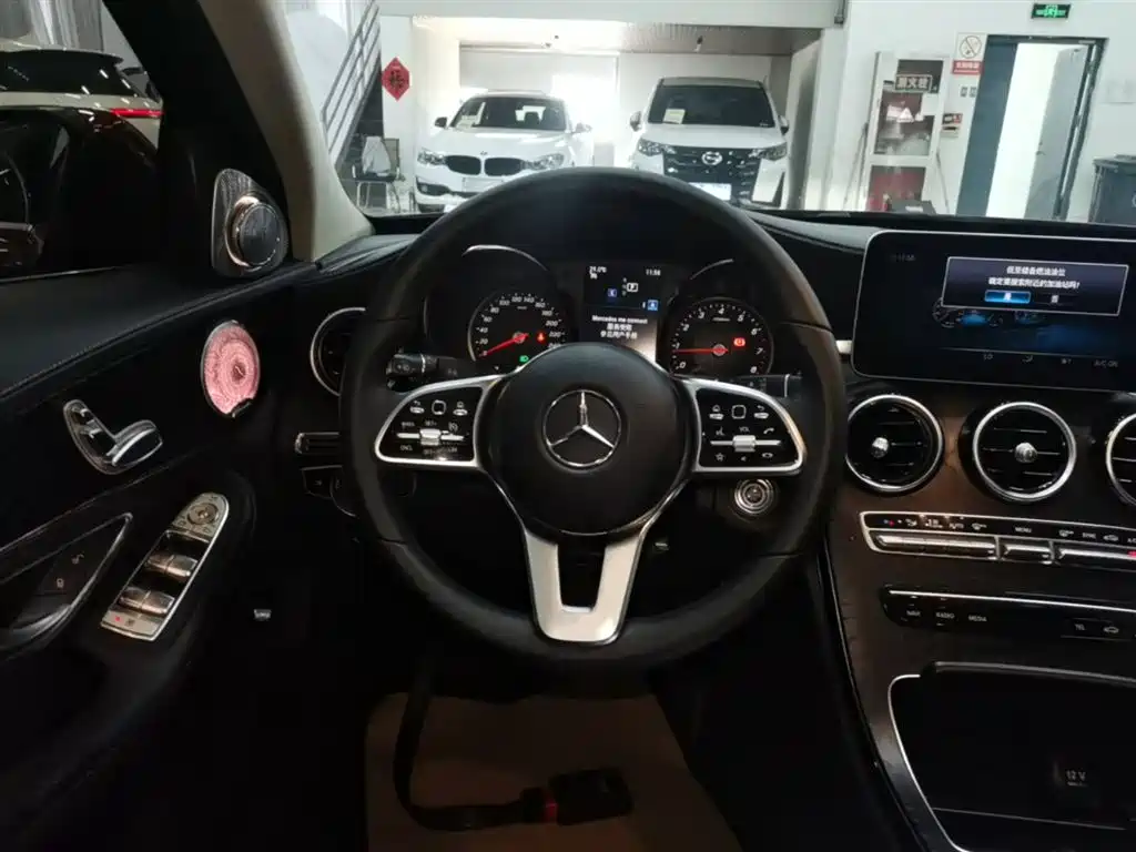 Mercedes-Benz C-Class 2019 — фото 11
