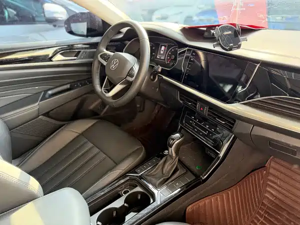 Volkswagen Passat Plug-In Hybrid 2022