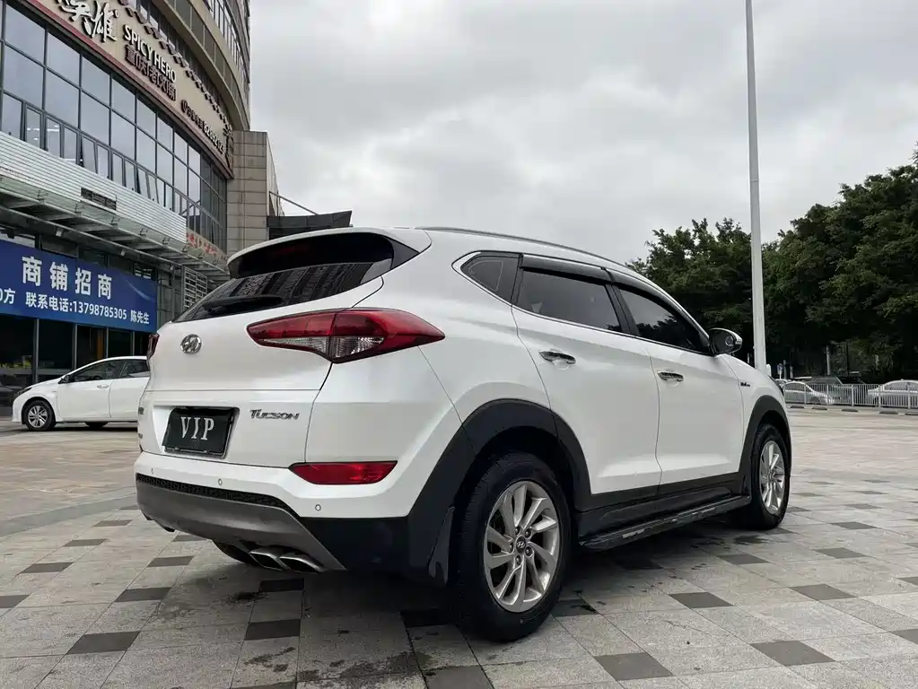 Hyundai Tucson 2016 — фото 8
