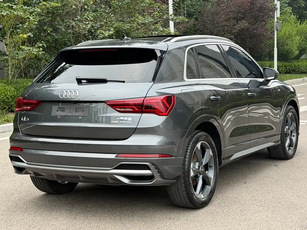Audi Q3 2022 — фото 13