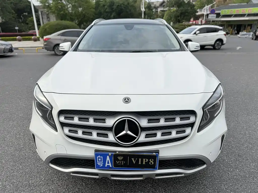 Mercedes-Benz GLA 2018 — фото 2