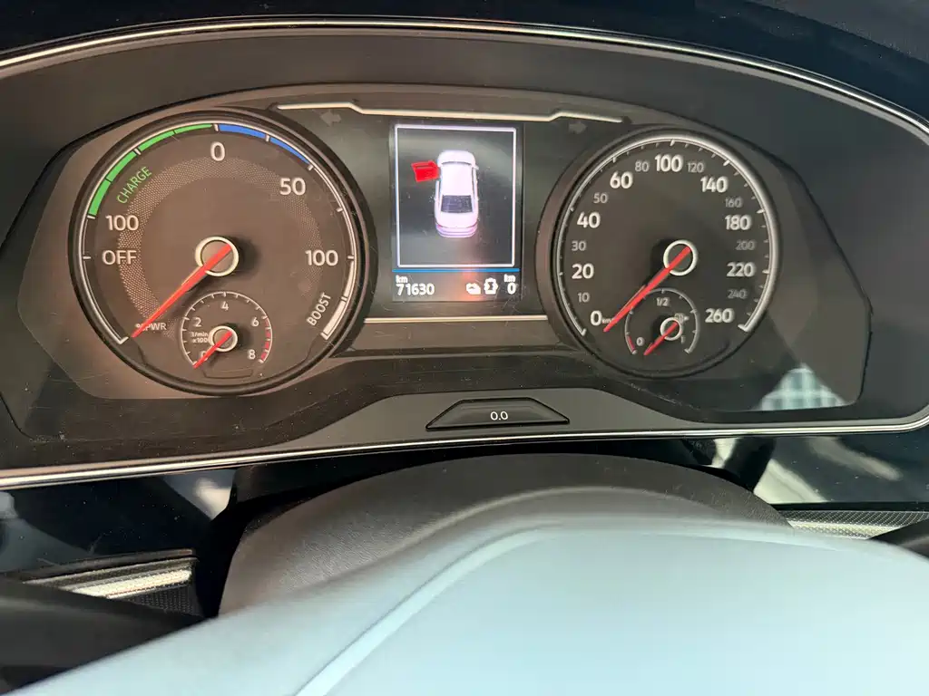 Volkswagen Passat Plug-In Hybrid 2022 — фото 10