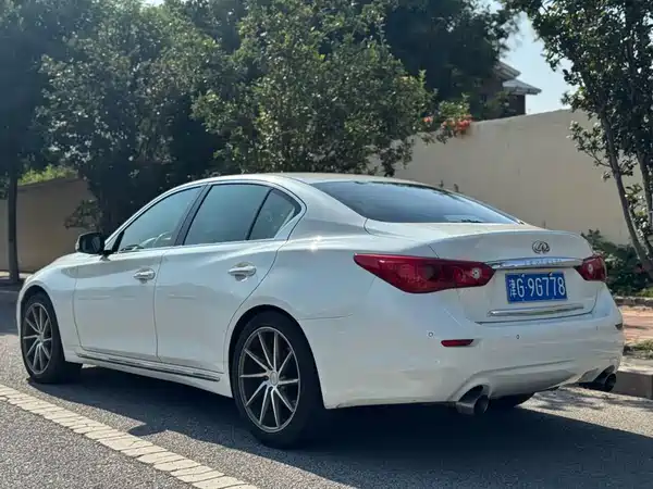 Infiniti Q50L 2016