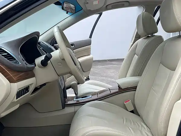 Nissan Teana 2011