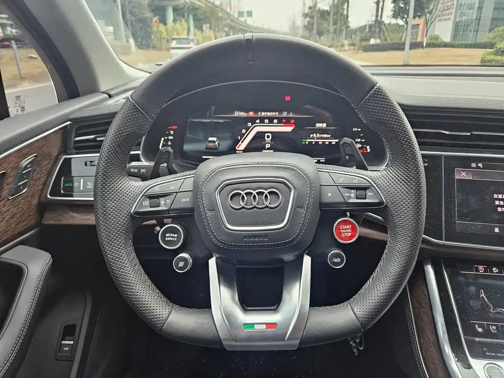 Audi Q7 2024 — фото 12