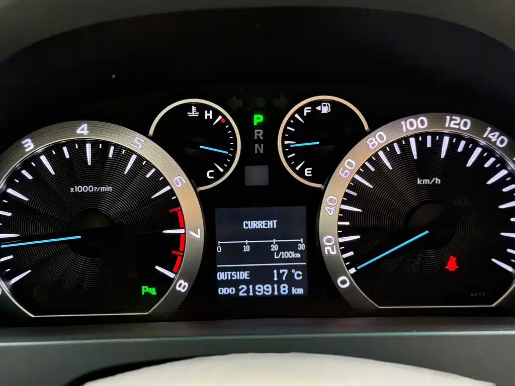 Toyota Alphard 2015 — фото 12