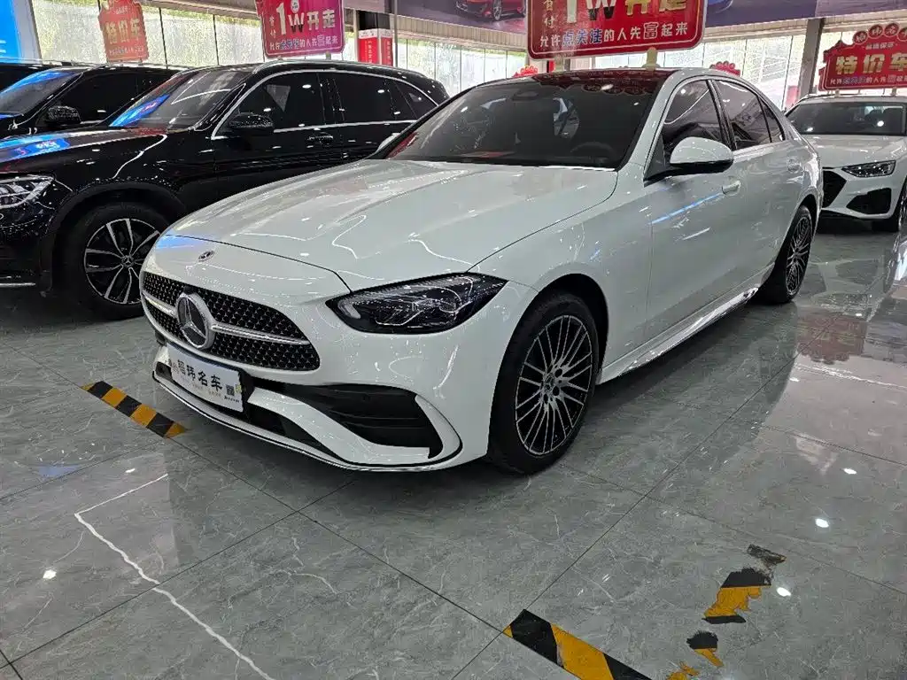 Mercedes-Benz C-Class 2024