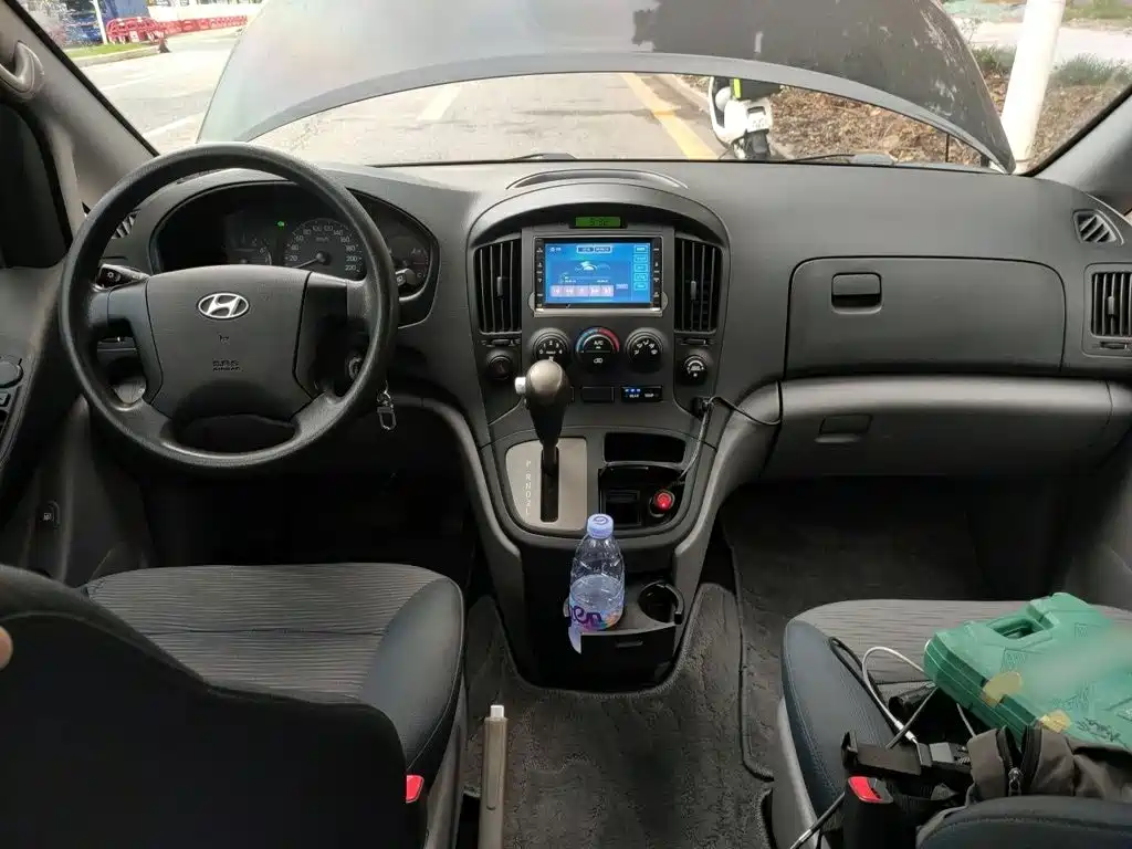 Hyundai H-1 Huiyi 2014 — фото 13
