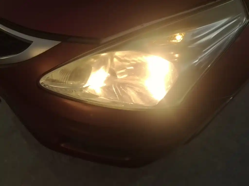 Nissan Tiida 2015 — фото 24