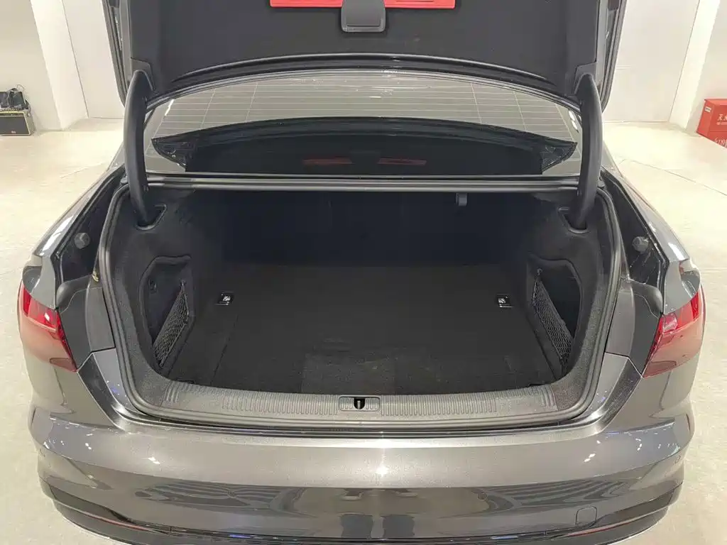 Audi A4L 2023
