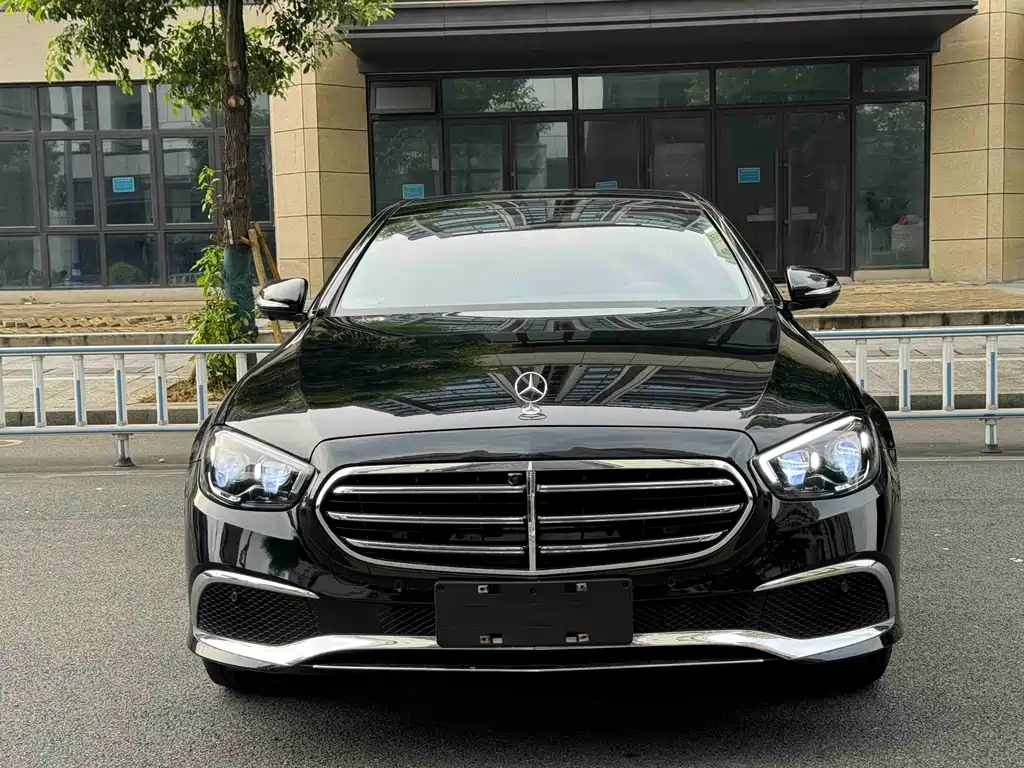 Mercedes-Benz E-Class 2020 — фото 2
