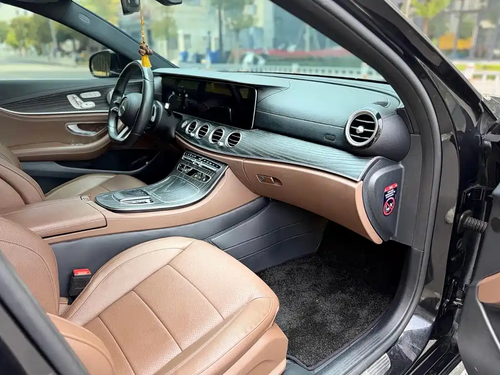 Mercedes-Benz E-Class 2020 — фото 6