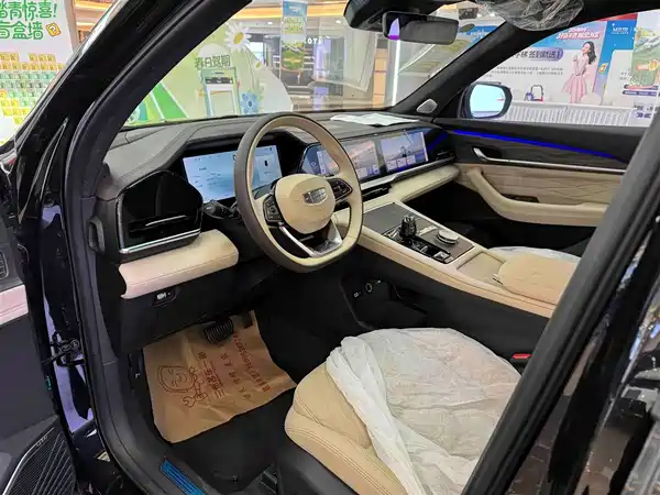 Geely Xingyue L 2025