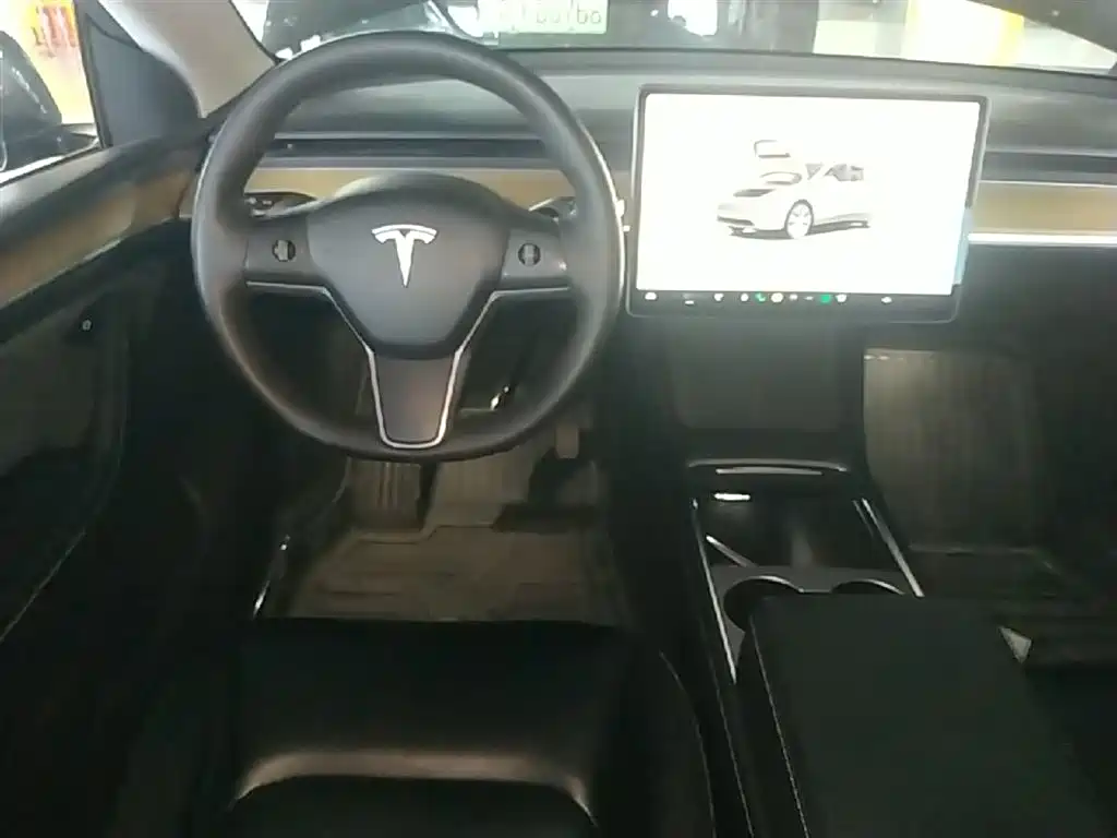 Tesla Model Y 2022 — фото 11