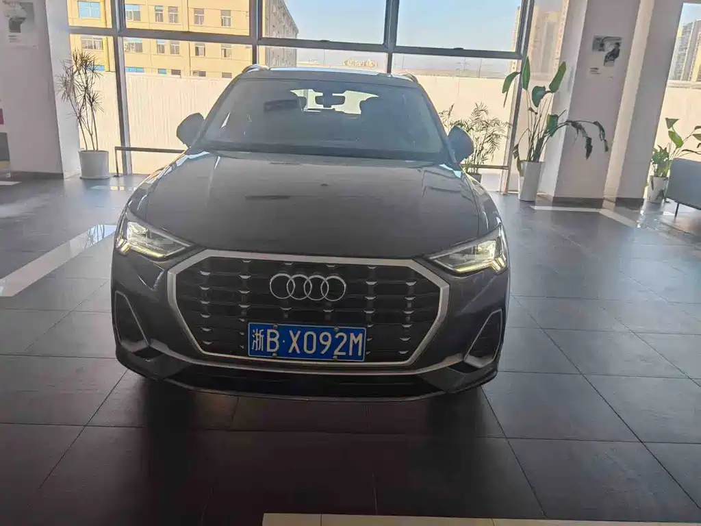 Audi Q3 2023 — фото 2