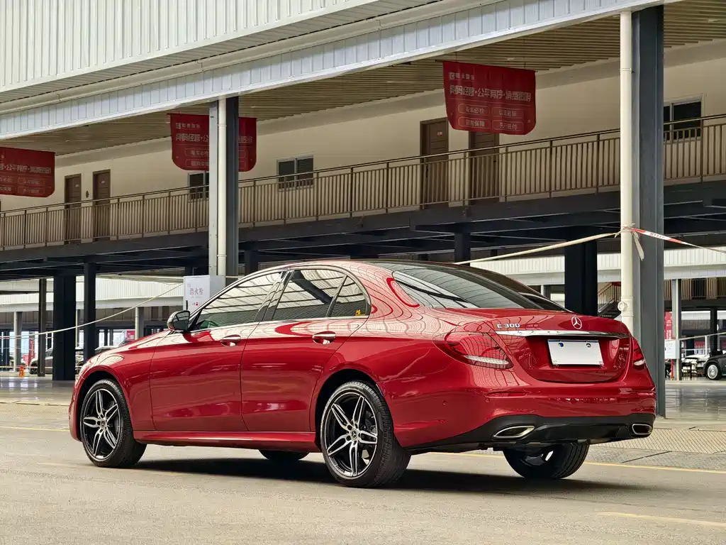 Mercedes-Benz E-Class 2019 — фото 18