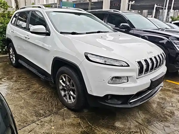 Jeep Cherokee 2016