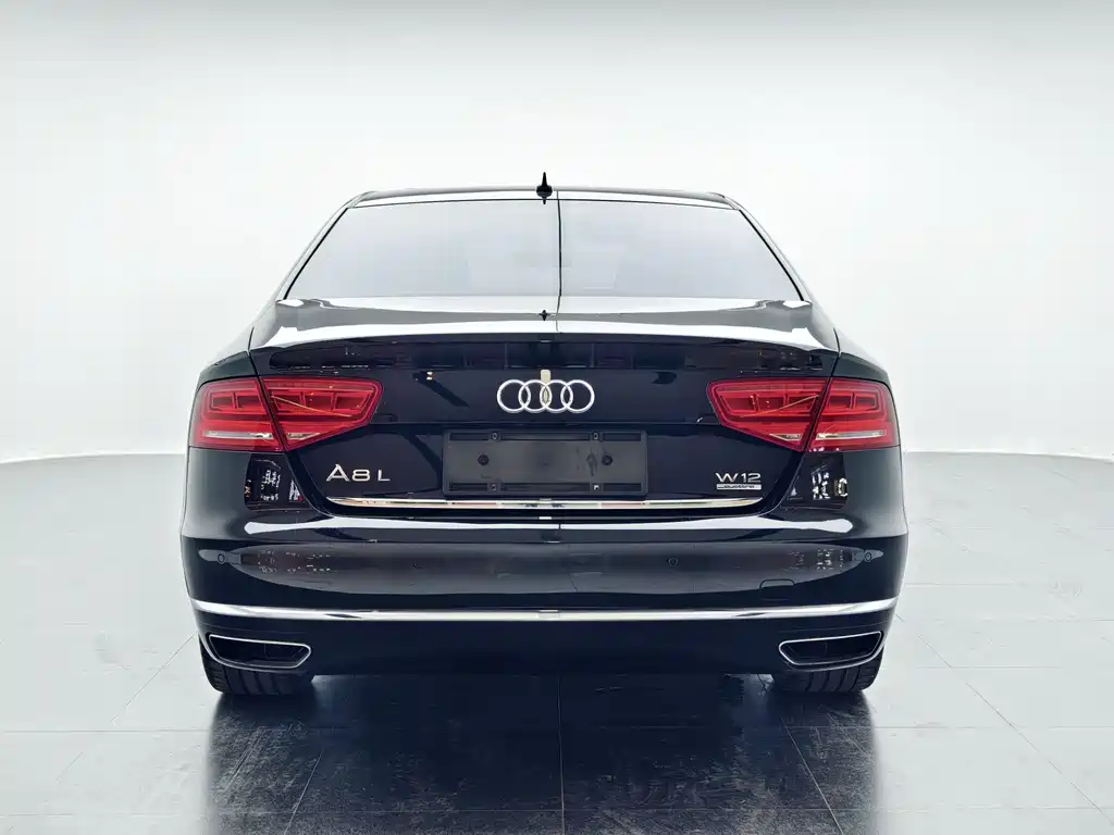 Audi A8 2014 — фото 22