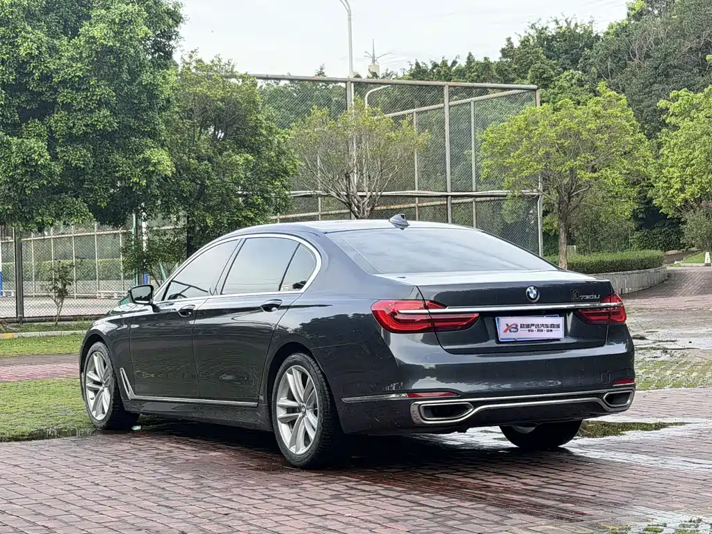 BMW 7 Series 2019 — фото 9
