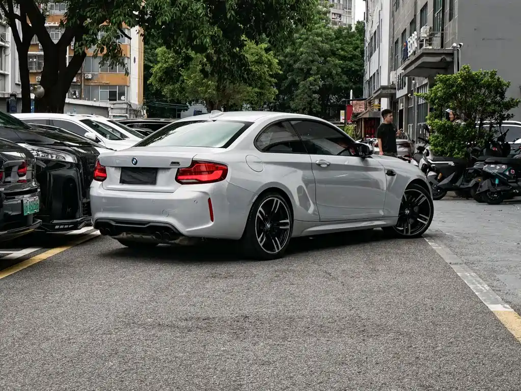 BMW M2 2019 — фото 13