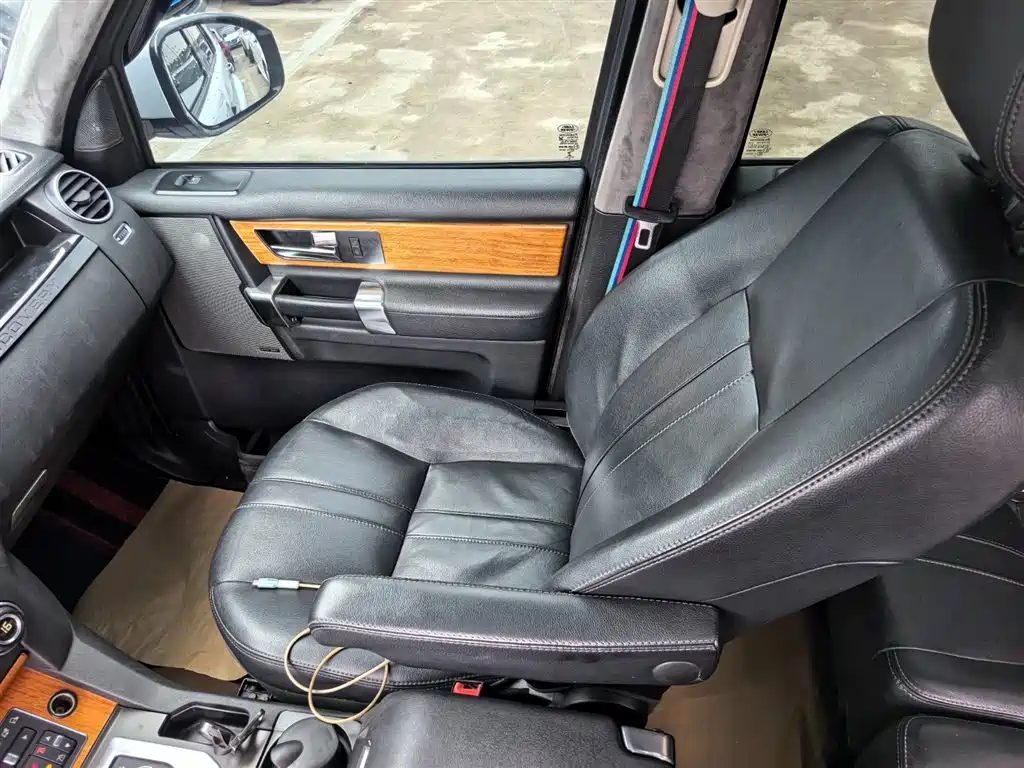 Land Rover Discovery 2013 — фото 13