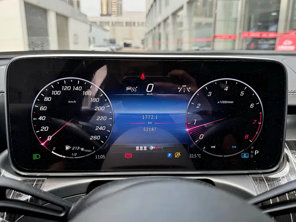 Mercedes-Benz C-Class 2022 — фото 10