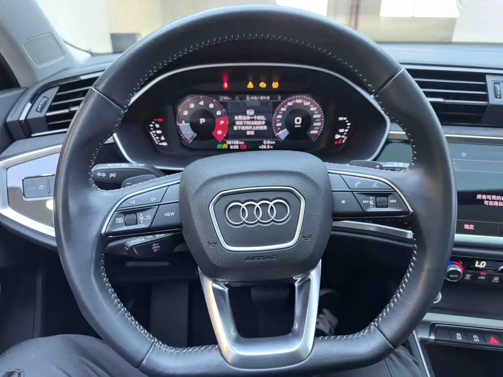 Audi Q3 2022 — фото 12