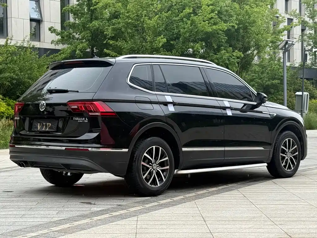 Volkswagen Tiguan L 2018 — фото 21